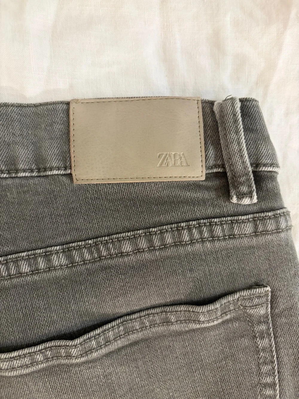 Zara Men's Grey Slim Straight Jeans